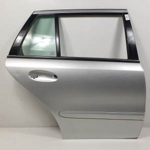 PUERTA TRASERA DERECHA MERCEDES CLASE E (W211) FAMILIAR Autodesguaces Alicante