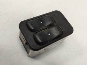 MANDO ELEVALUNAS DELANTERO IZQUIERDO 24409205 OPEL COMBO (CORSA C) Autodesguaces Alicante