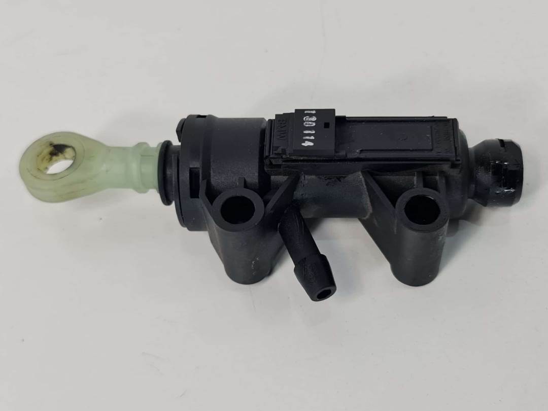 BOMBA EMBRAGUE - 21526789732 - BMW - SERIE 5 TOURING (F11)