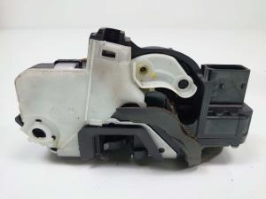 CERRADURA PUERTA DELANTERA DERECHA OPEL ASTRA J LIM. Autodesguaces Alicante