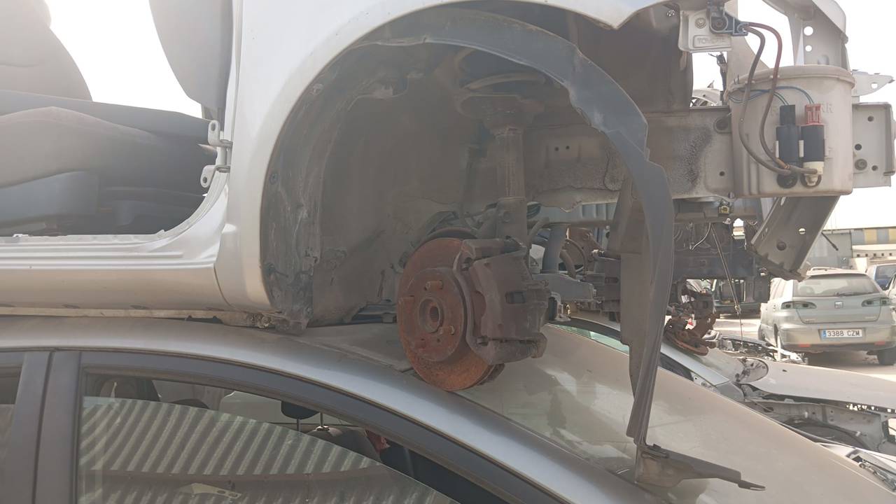 PASO RUEDA DELANTERO DERECHO