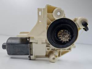 MOTOR ELEVALUNAS DELANTERO IZQUIERDO 4M5T14A389 FORD FOCUS BERLINA (CAP) Autodesguaces Alicante