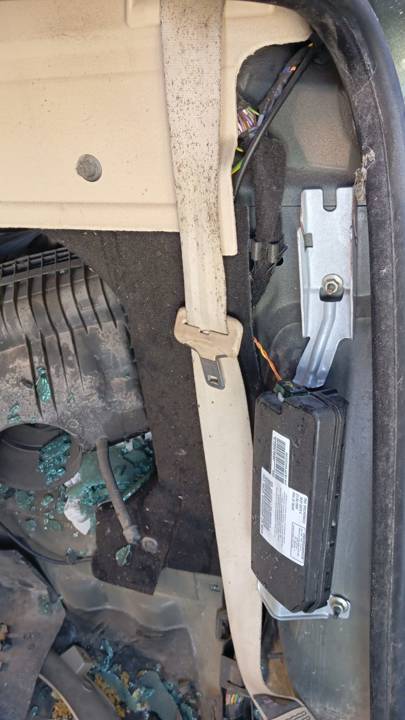 CINTURON SEGURIDAD TRASERO IZQUIERDO