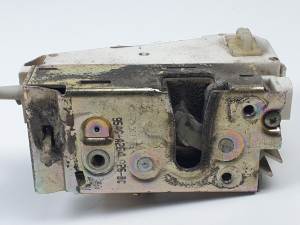 CERRADURA PUERTA TRASERA DERECHA 95AGA264A26BC FORD ESCORT BERL./TURNIER Autodesguaces Alicante