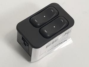 MANDO ELEVALUNAS DELANTERO IZQUIERDO 13363202 OPEL CORSA C (F68) Autodesguaces Alicante