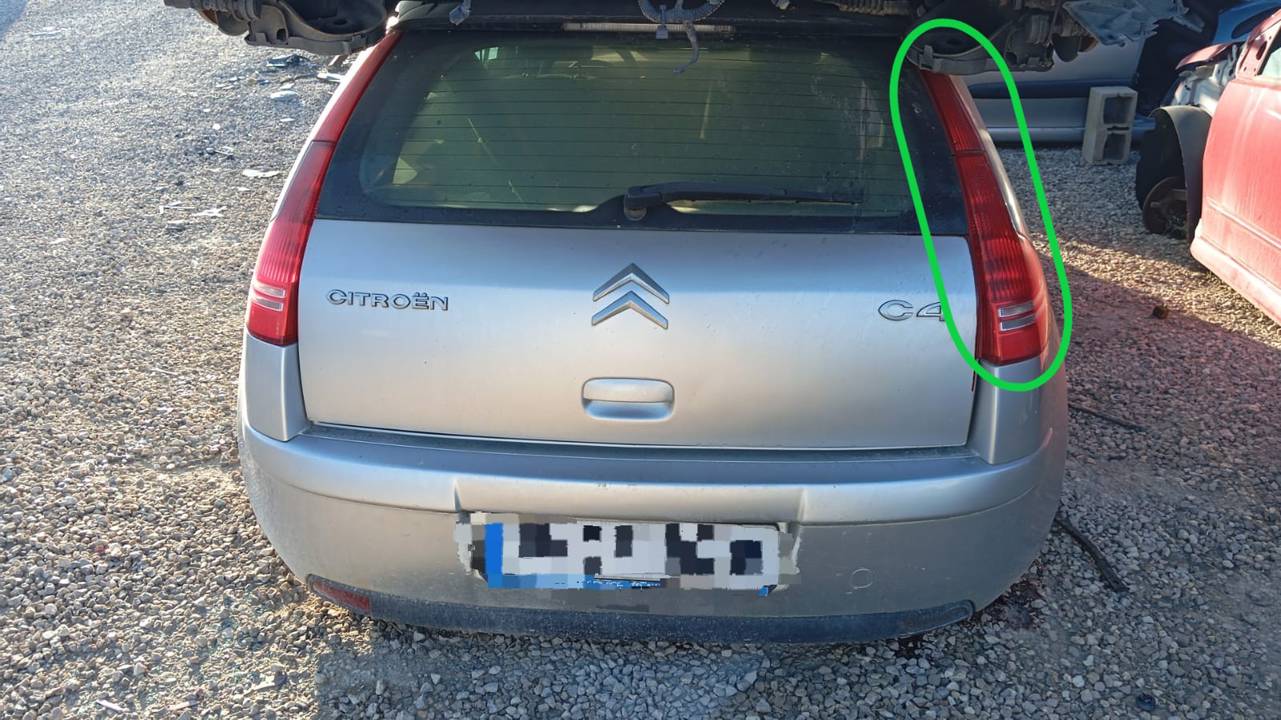 PILOTO TRASERO DERECHO