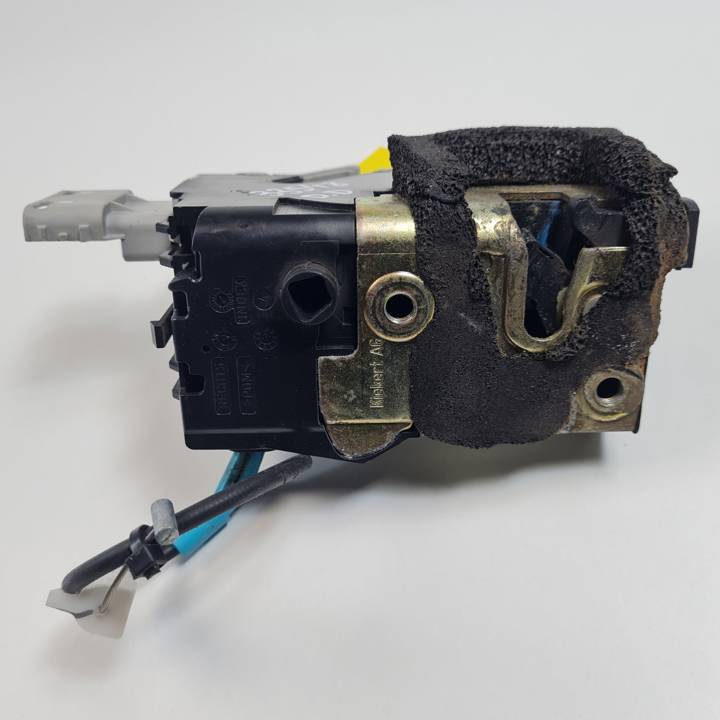 CERRADURA PUERTA DELANTERA DERECHA 9681330680 CITROEN C6 Autodesguaces Alicante