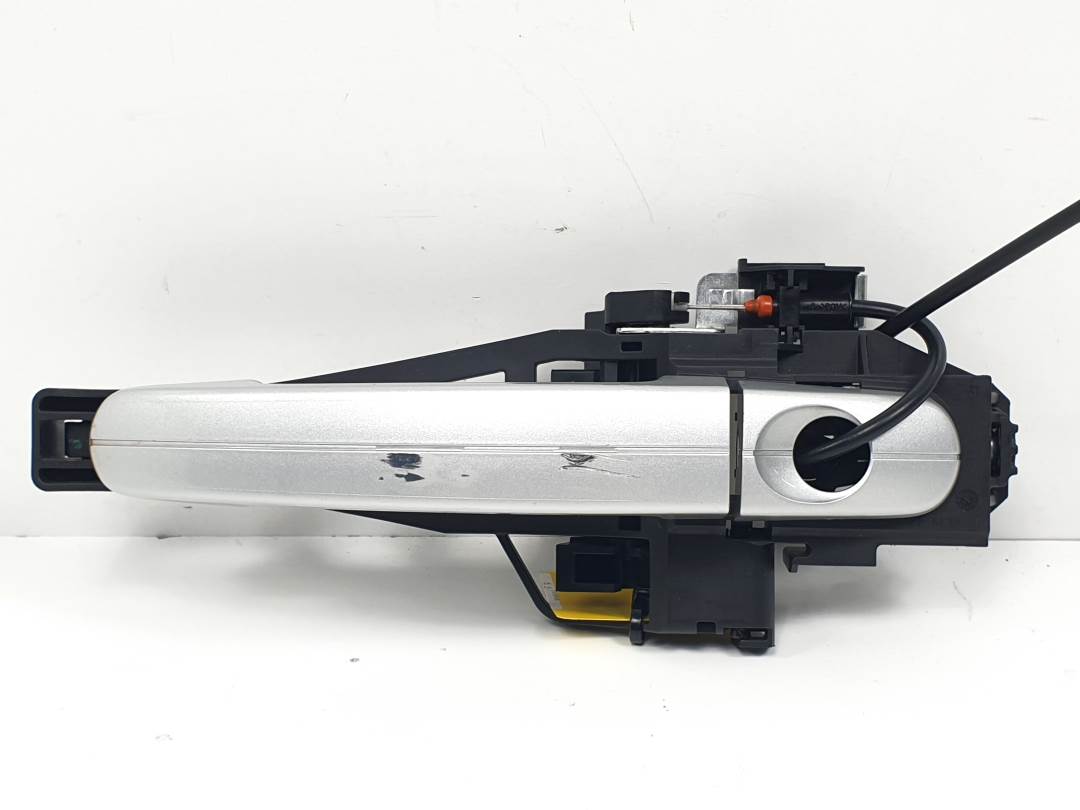 Poignée extérieure avant gauche - BM51A224A37DG - FORD - FOCUS TURN. (CB8)