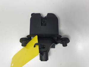 CERRADURA MALETERO / PORTON 1Z5827501D SKODA OCTAVIA COMBI (1Z5) Autodesguaces Alicante