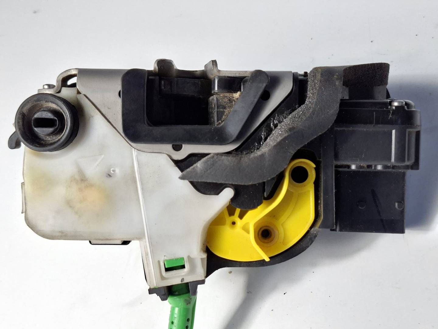 Foto 2 de Cerradura Puerta Trasera Izquierda Opel Insignia Berlina (2008–2017)