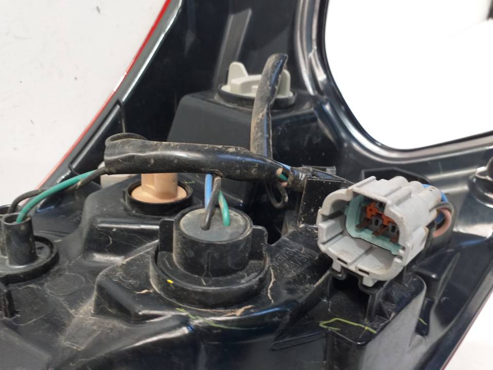PILOTO TRASERO IZQUIERDO