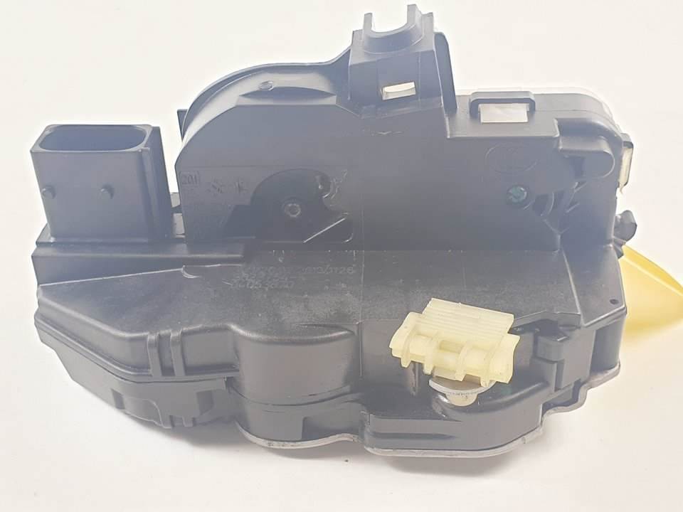 Serrure de porte avant droite - 3023754F - OPEL - INSIGNIA BERLINA