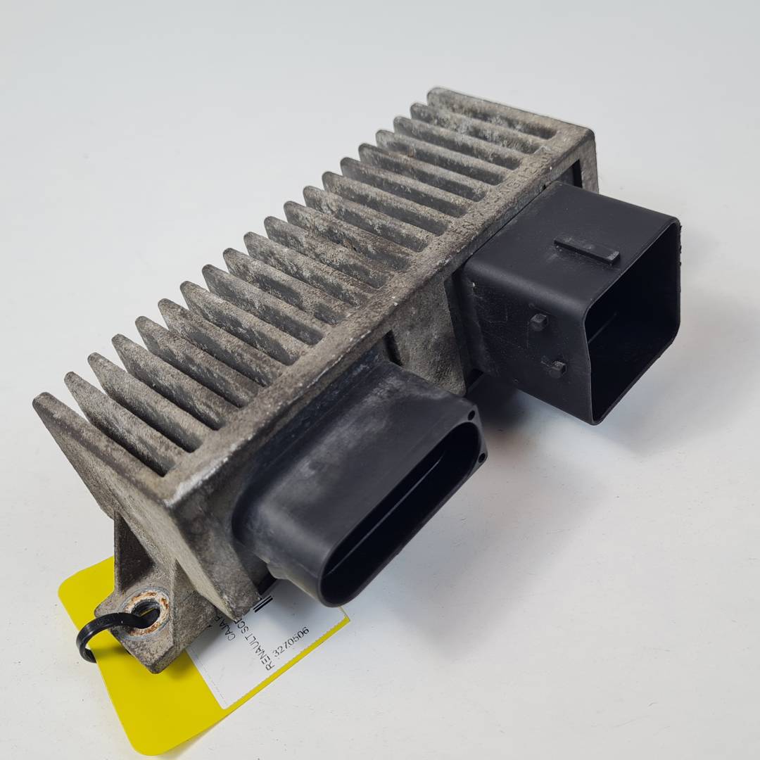 CAJA PRECALENTAMIENTO - 8200558438A - RENAULT - SCENIC III (JZ)