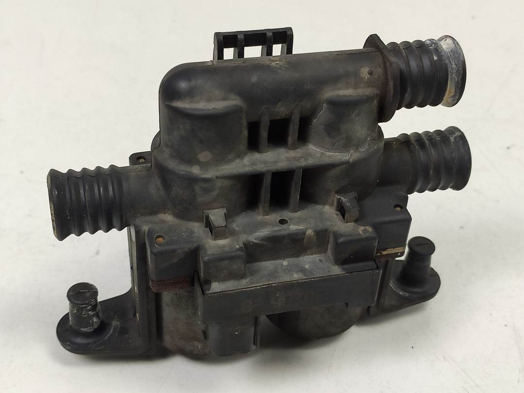 VALVULA INTERCAMBIO DE CALEFACCION - 64128374995 - LAND ROVER - RANGE ROVER (L322)