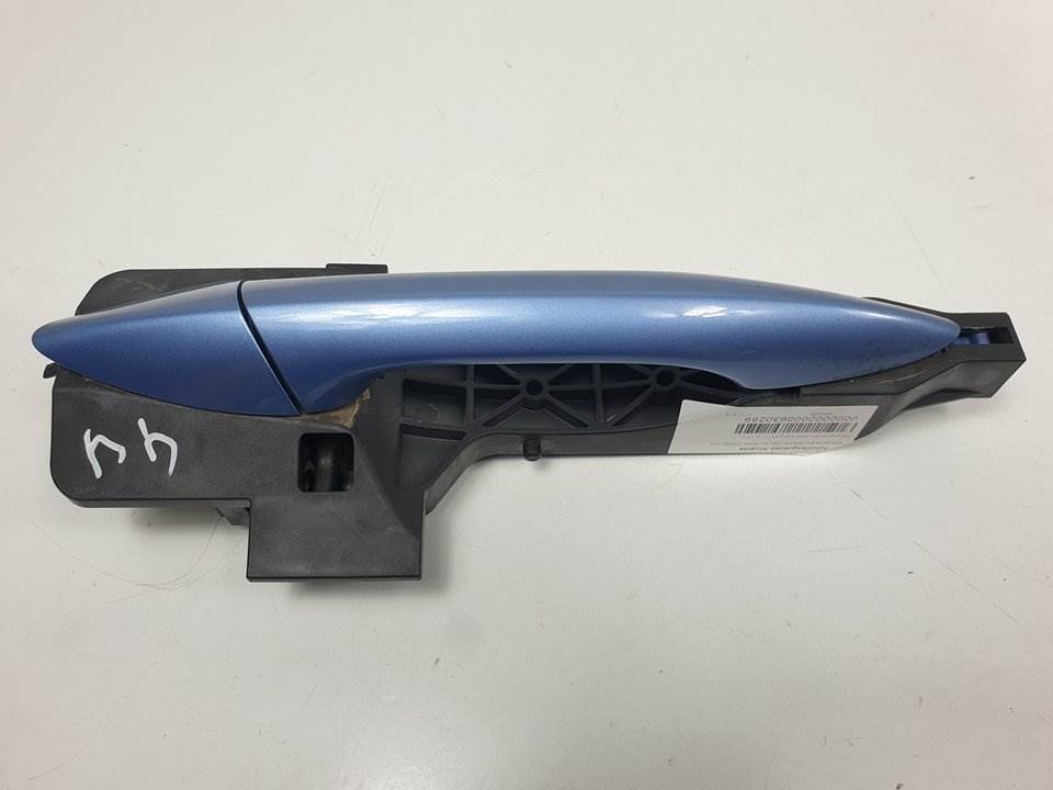 Poignée extérieure avant droite - HYUNDAI - I30 (GD)