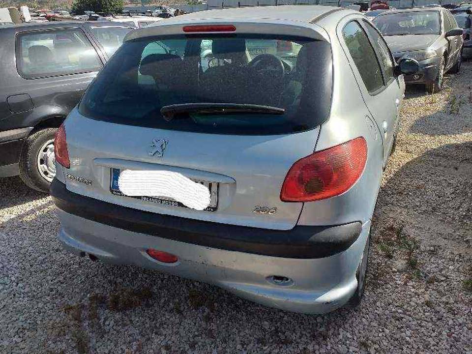 Imagen del vehículo PEUGEOT 206 BERLINA