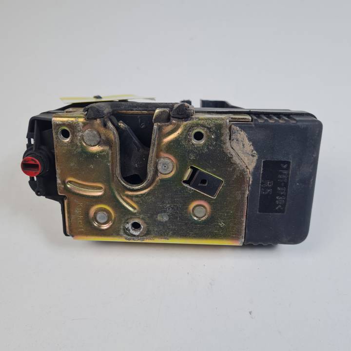 CERRADURA PUERTA TRASERA DERECHA 90561158 OPEL ASTRA G BERLINA Autodesguaces Alicante