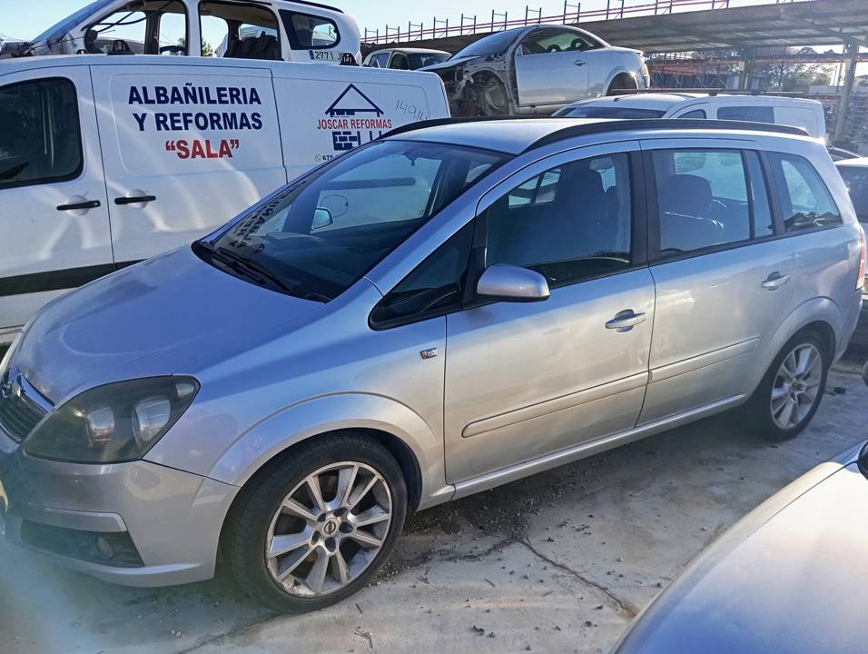 ELEVALUNAS DELANTERO IZQUIERDO
