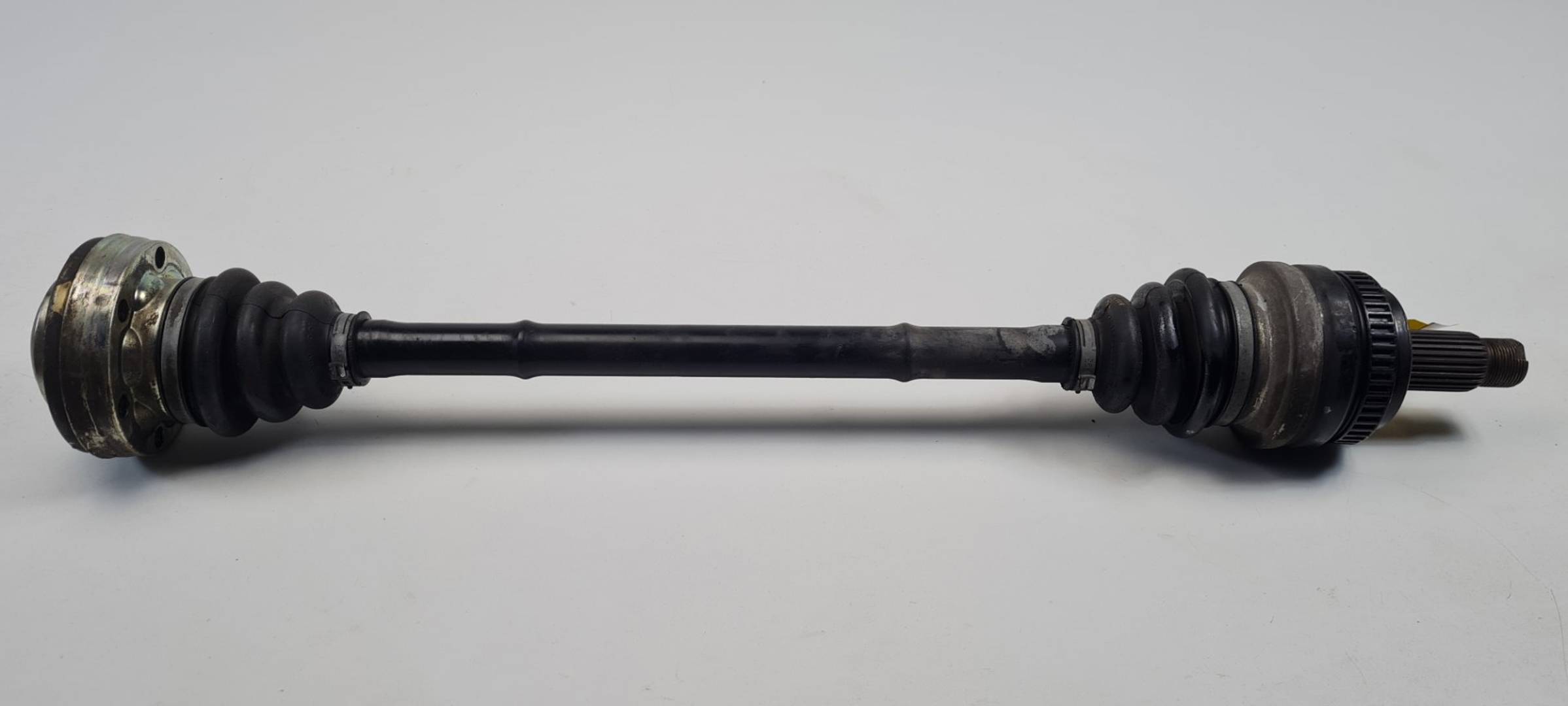 TRANSMISION TRASERA DERECHA - BMW - SERIE 3 BERLINA (E90)