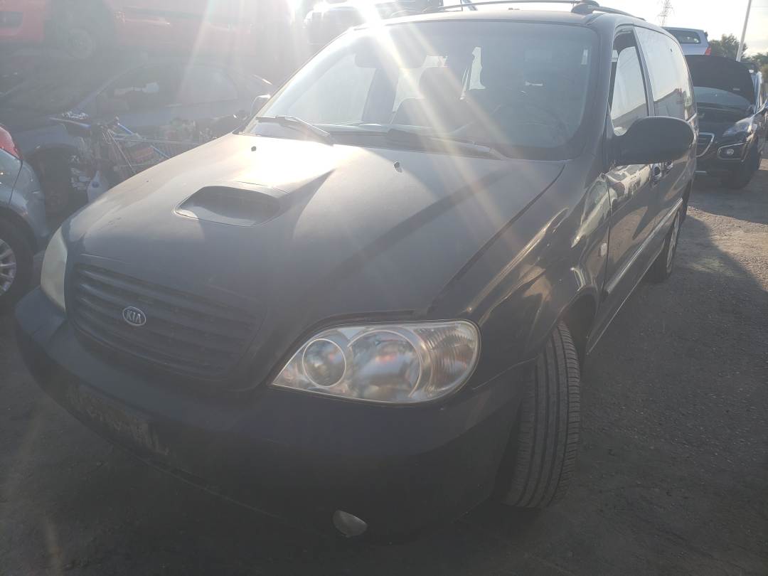 KIA CARNIVAL II (2001 - 2006)