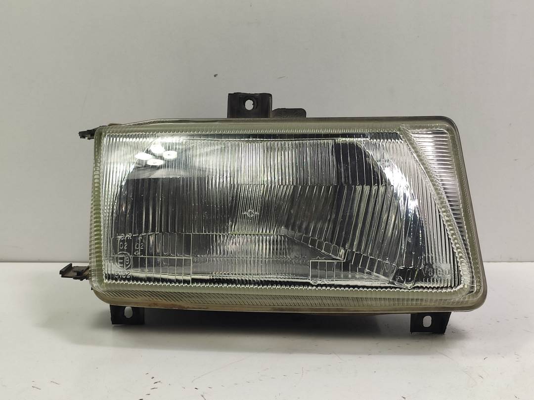 FARO DERECHO - SEAT - CORDOBA BERLINA (6K2)
