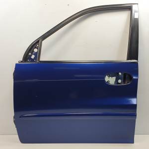 PUERTA DELANTERA IZQUIERDA KIA CARNIVAL Autodesguaces Alicante