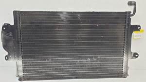 CONDENSADOR / RADIADOR AIRE ACONDICIONADO 6K0820411 SEAT IBIZA (6K1) Autodesguaces Alicante