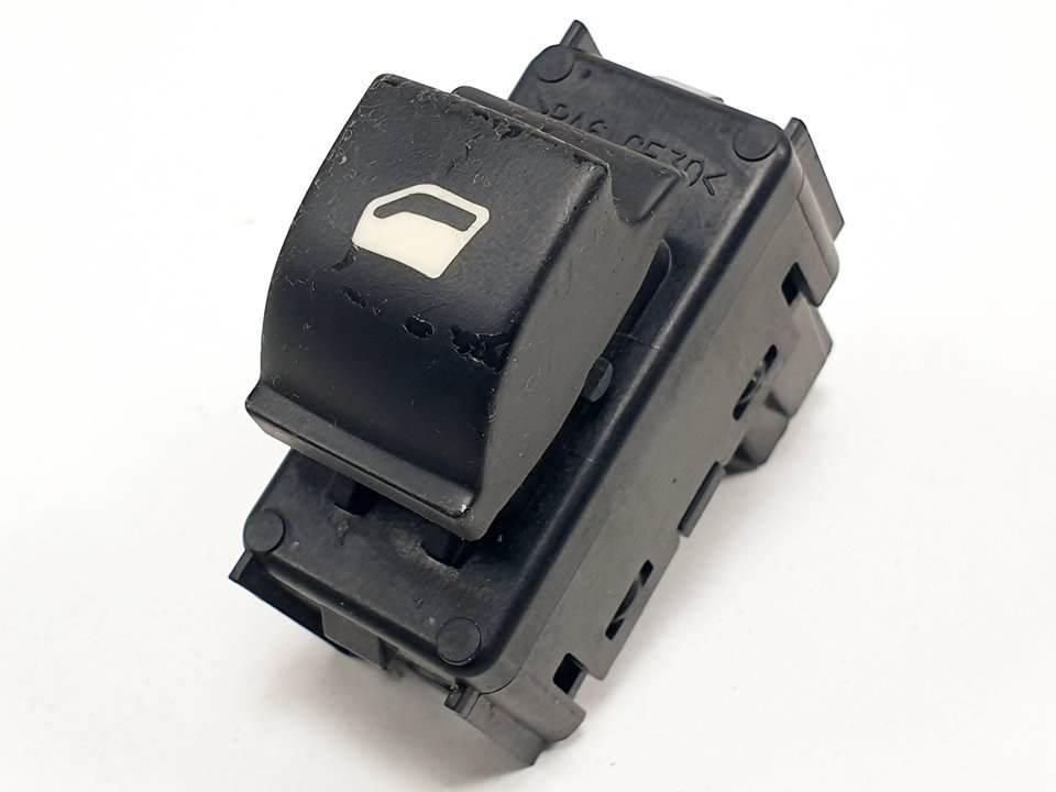 MANDO ELEVALUNAS DELANTERO DERECHO - CITROEN - C3