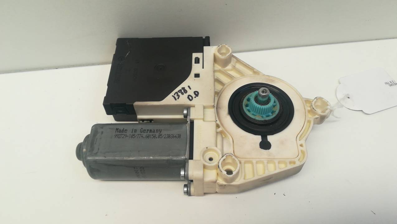 MOTOR ELEVALUNAS DELANTERO DERECHO