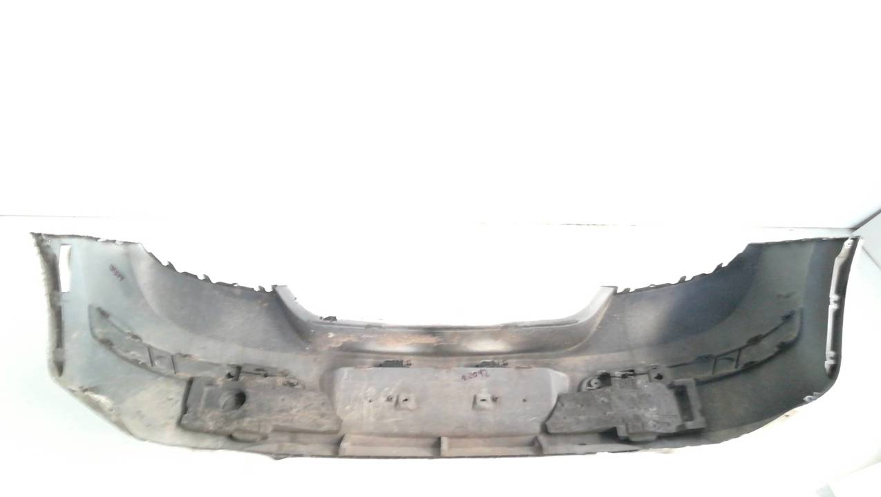 PARAGOLPES TRASERO