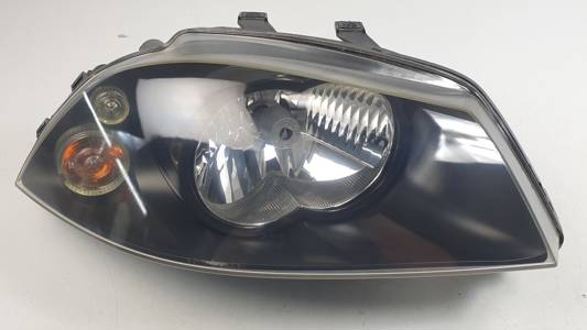 FARO DERECHO SEAT IBIZA (6L1) Autodesguaces Alicante