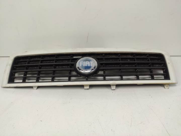 REJILLA DELANTERA 735395576 FIAT DOBLO (119) Autodesguaces Alicante