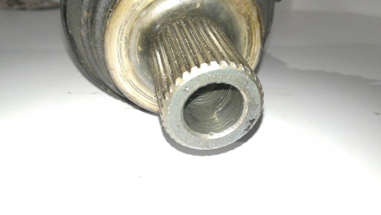 TRANSMISION DELANTERA IZQUIERDA