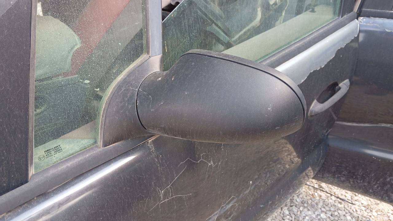 RETROVISOR IZQUIERDO