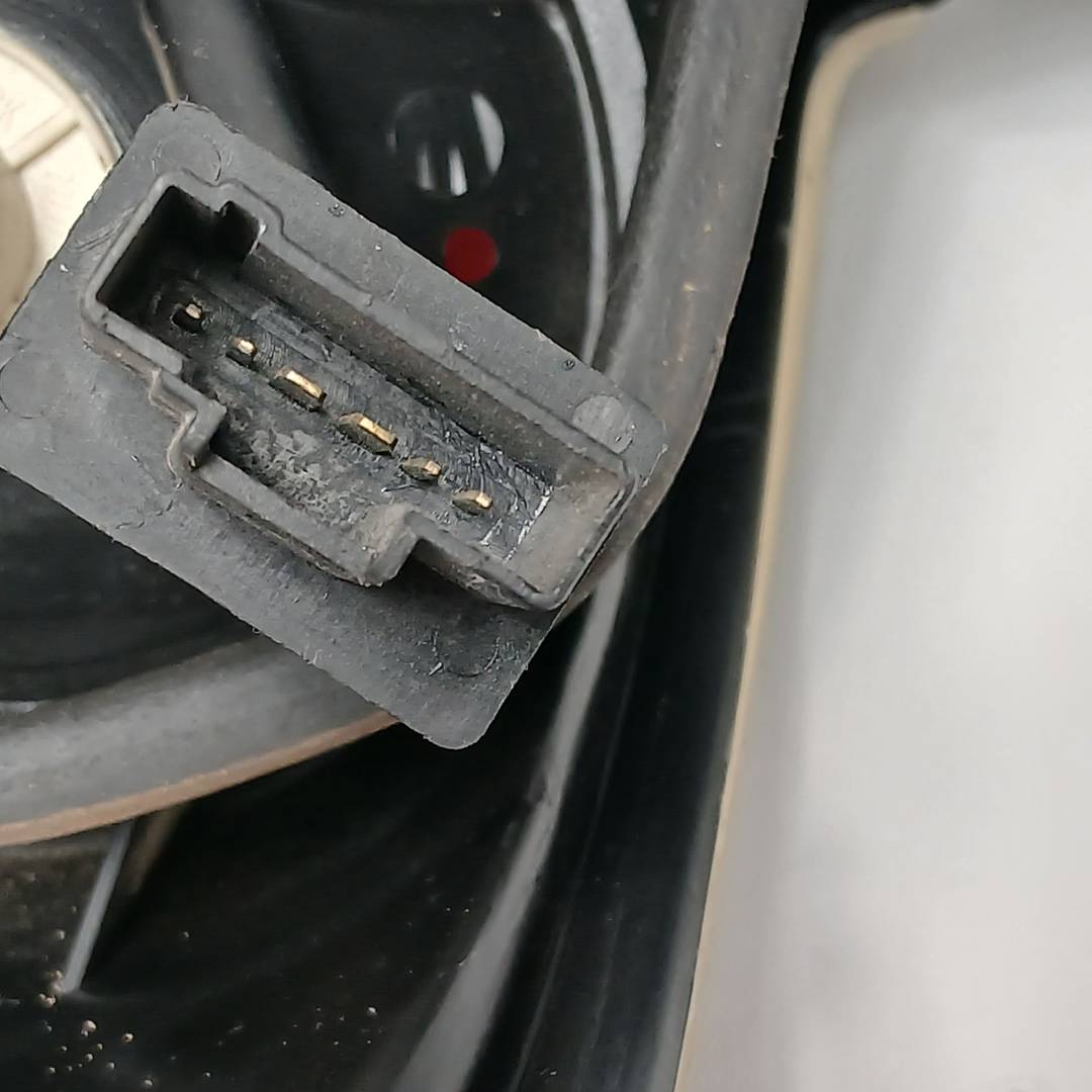 Foto 4 de Piloto Trasero Izquierdo Peugeot 206 CC (2001–2007)