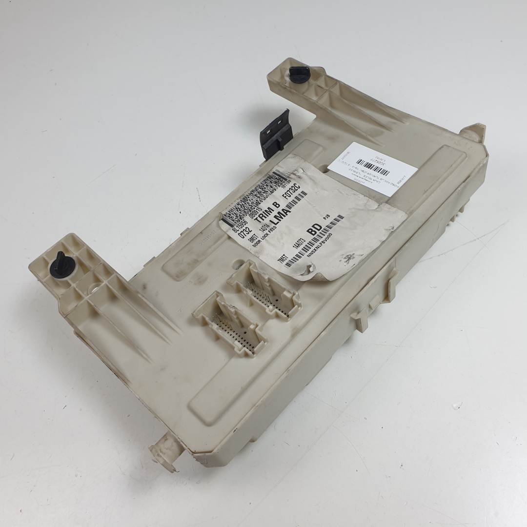 Boîte à fusibles / relais - 7M5T14A073BD - FORD - FOCUS TURNIER (CB4)