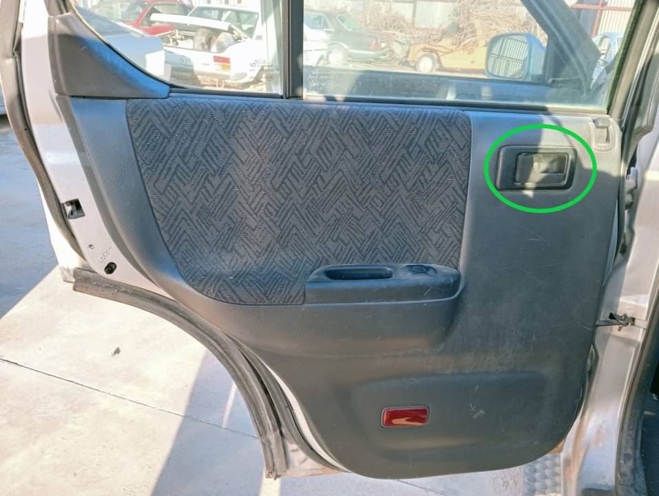 MANETA INTERIOR TRASERA IZQUIERDA