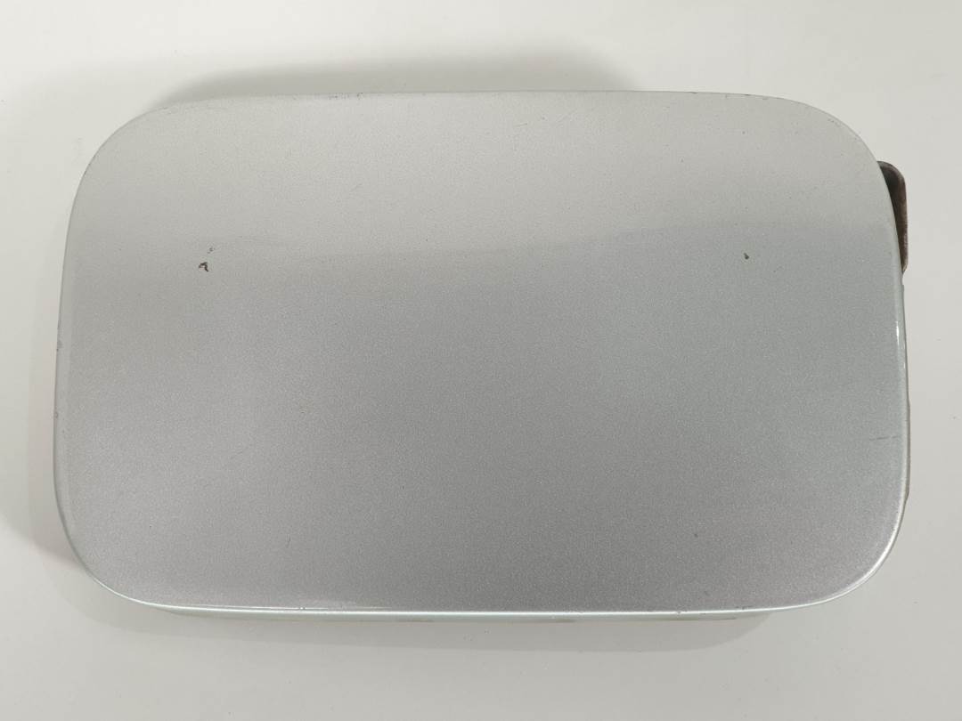 TAPA EXTERIOR COMBUSTIBLE - A2105840339 - MERCEDES - CLASE E (W210) BERLINA