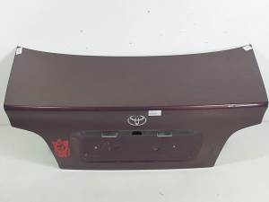 TAPA MALETERO TOYOTA AVENSIS BERLINA (T22) Autodesguaces Alicante