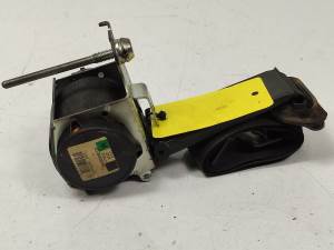 CINTURON SEGURIDAD DELANTERO DERECHO 560834801D OPEL ASTRA H BER. Autodesguaces Alicante
