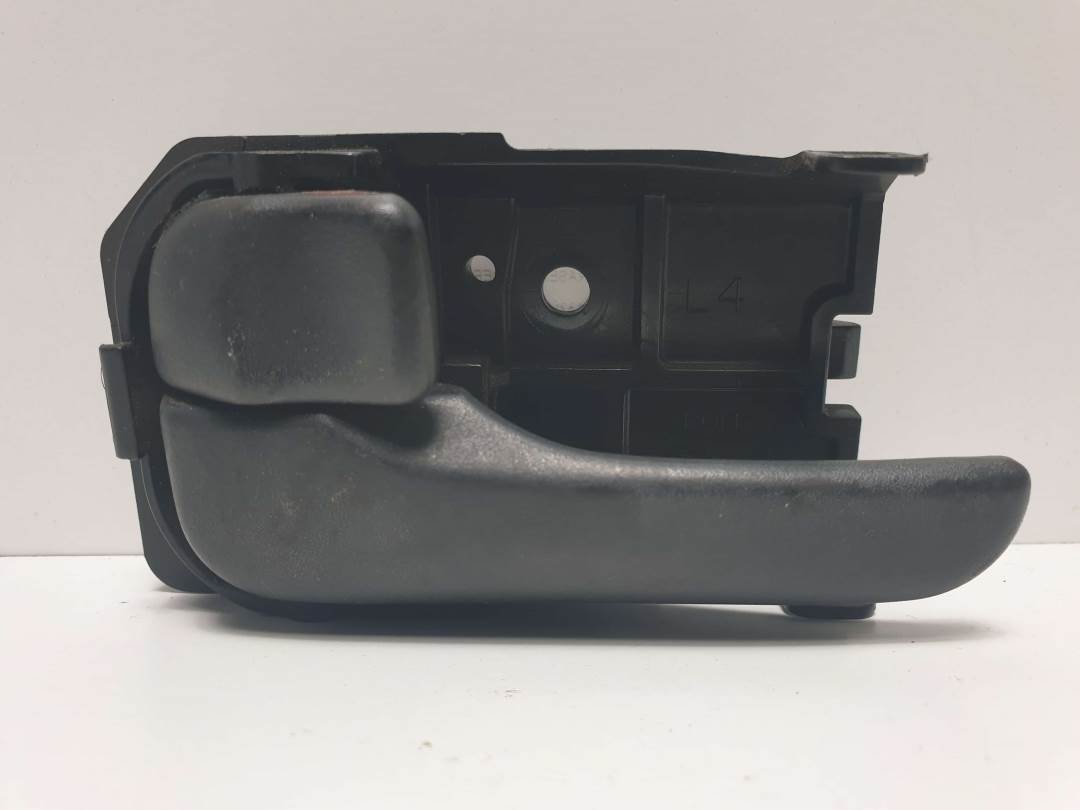 Rear left interior door handle - NISSAN - MAXIMA QX (A32)