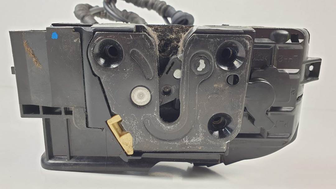 Serrure de porte avant gauche - 813102B020 - HYUNDAI - SANTA FE (BM)