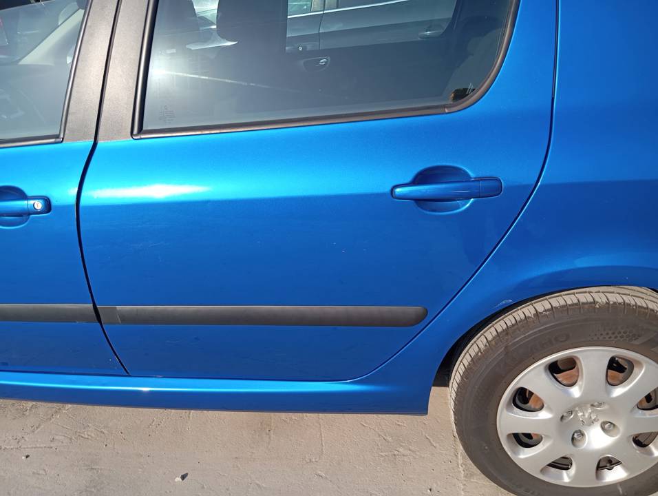 CERRADURA PUERTA TRASERA IZQUIERDA