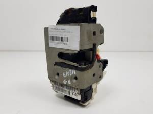 CERRADURA PUERTA DELANTERA DERECHA 04589416AD DODGE CALIBER Autodesguaces Alicante