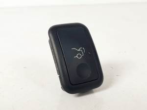 INTERRUPTOR A2048707051 MERCEDES CLASE C (W204) LIM. Autodesguaces Alicante