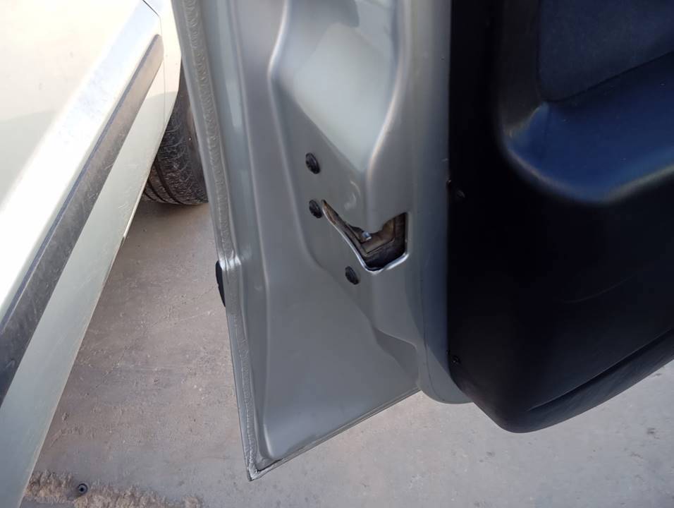 CERRADURA PUERTA DELANTERA IZQUIERDA