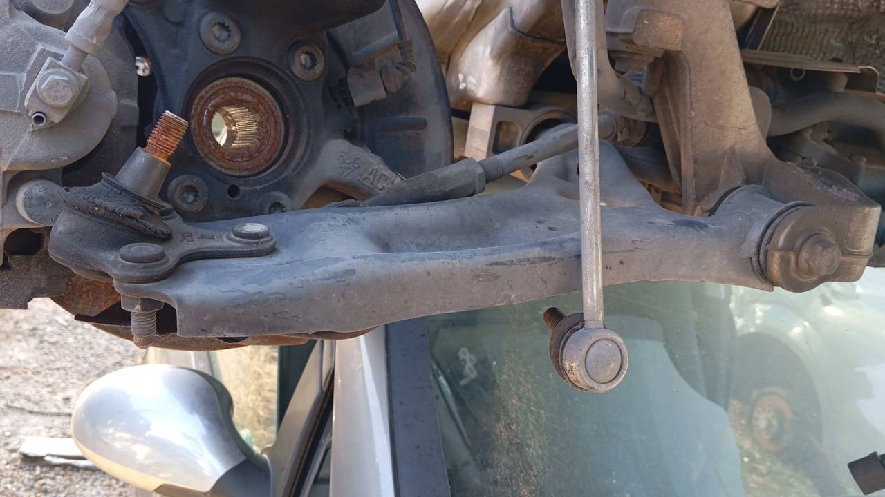 BRAZO SUSPENSION DELANTERO DERECHO