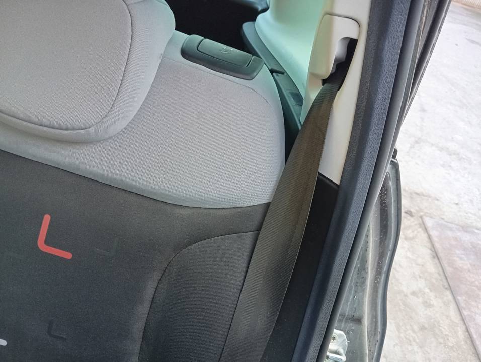CINTURON SEGURIDAD TRASERO IZQUIERDO