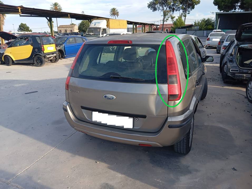 PILOTO TRASERO DERECHO