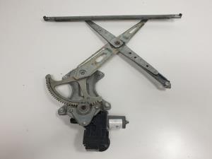 ELEVALUNAS TRASERO DERECHO 8571047160 TOYOTA PRIUS+ Autodesguaces Alicante